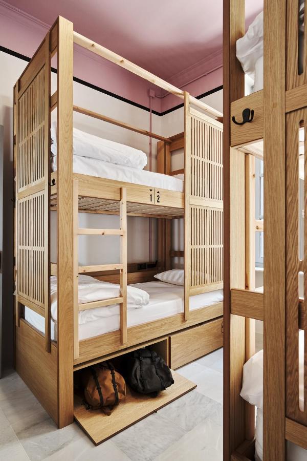 When In Athens Hostel Luaran gambar