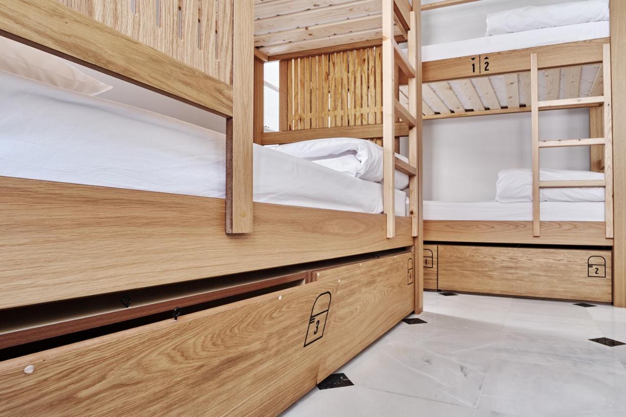 When In Athens Hostel Luaran gambar